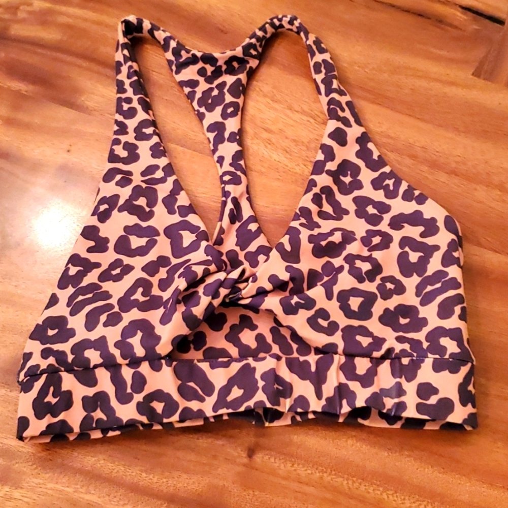 Sports bra